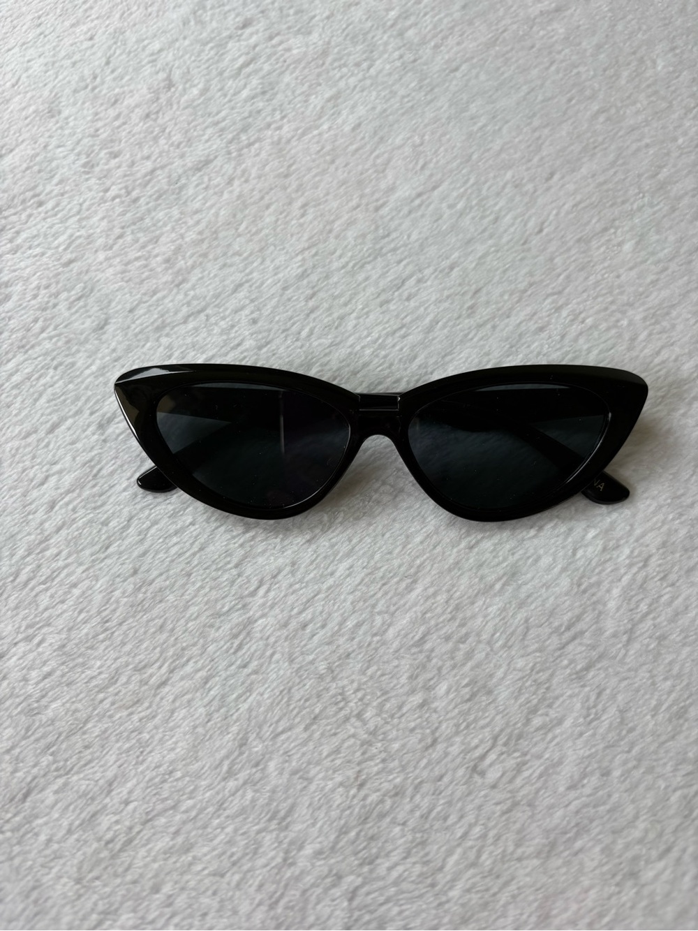 Classic Black Cat Eye Sunglasses - Women's Accessories